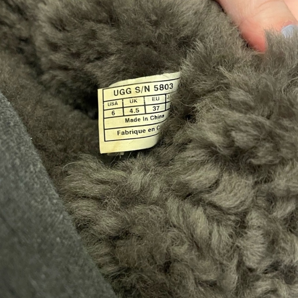 Gray UGG Bailey Button boots - size 6 - image 6